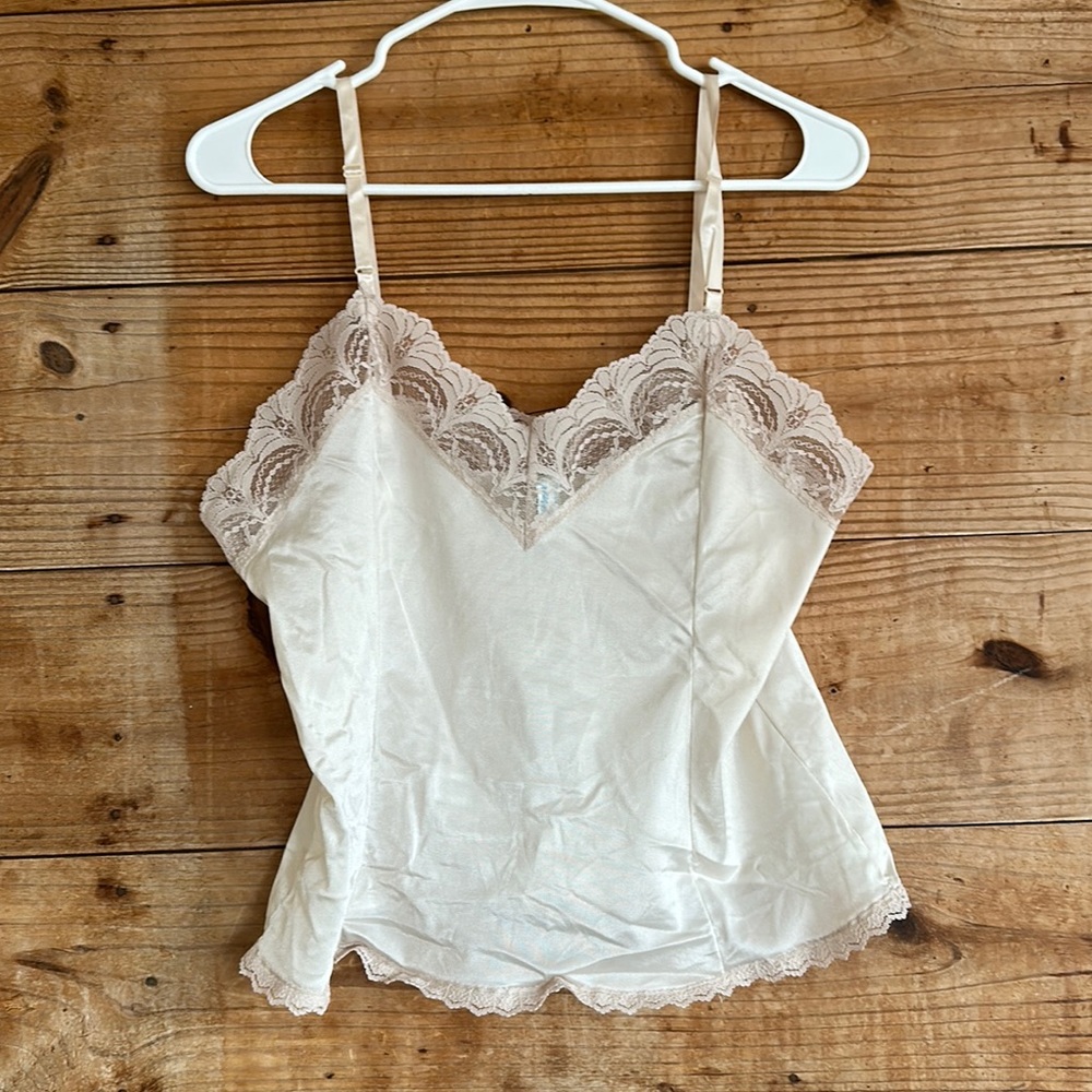 Bari Vintage ILGWU lace lightweight cami